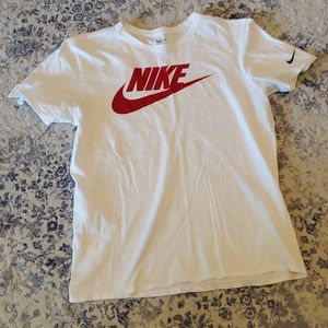 Mens Nike T Shirt